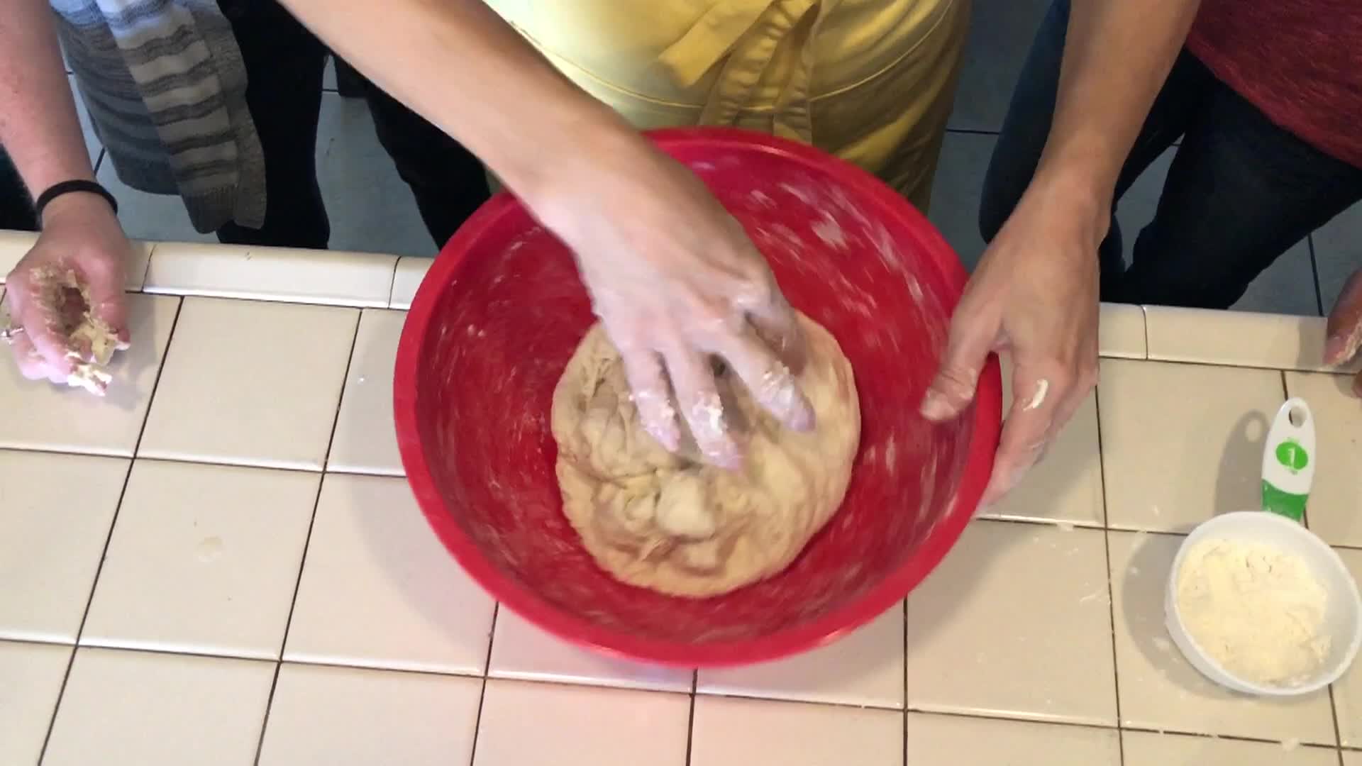 Thumbnail image for Cooking & Kids - Singe Mom's Cook Off